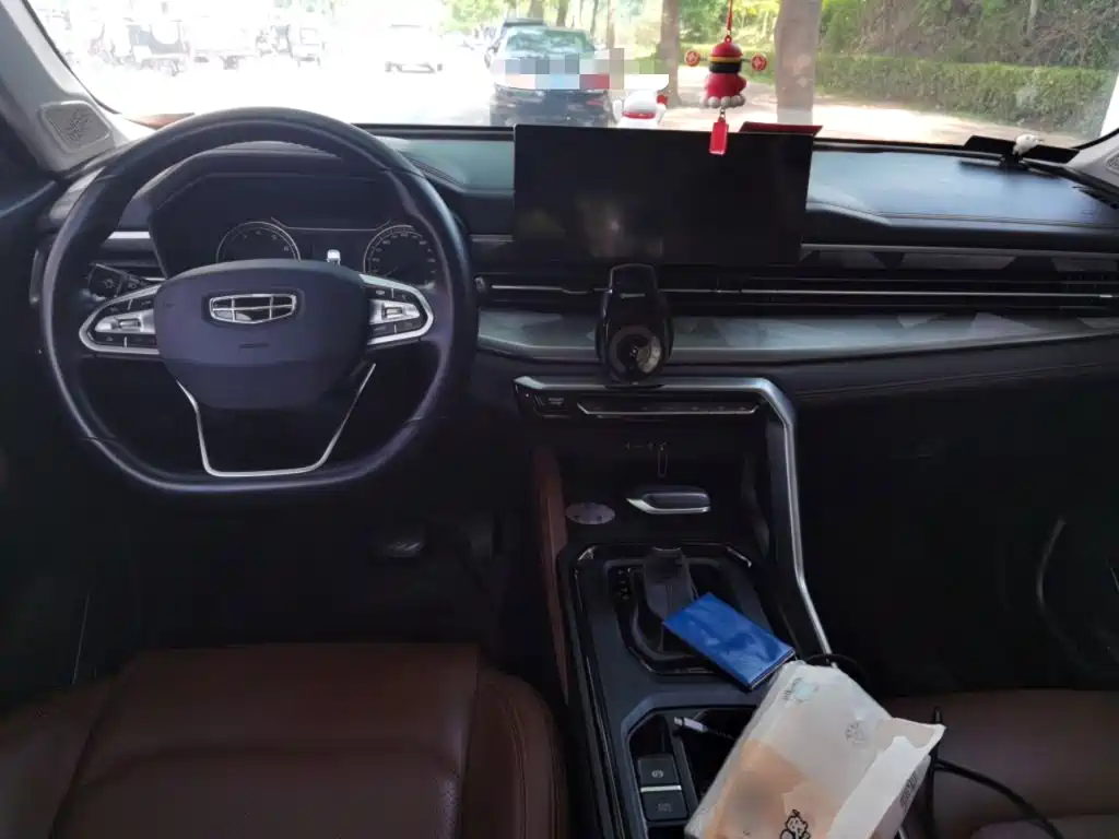 Geely Vision X6 — миниатюра 10