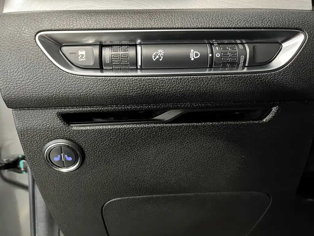 GEELY AUTOMOBILE BINYUE