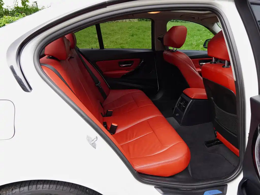 BMW 3 Series — миниатюра 6