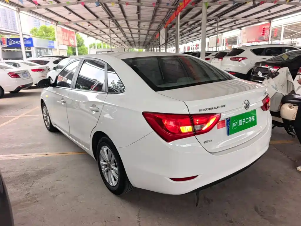 Buick Excelle — миниатюра 5