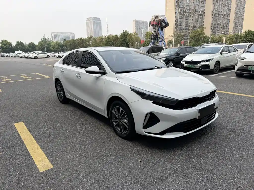 Kia K3 — миниатюра 8