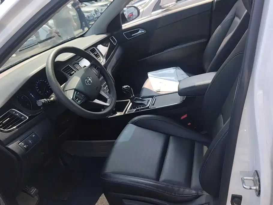 Hyundai Mistra — миниатюра 9