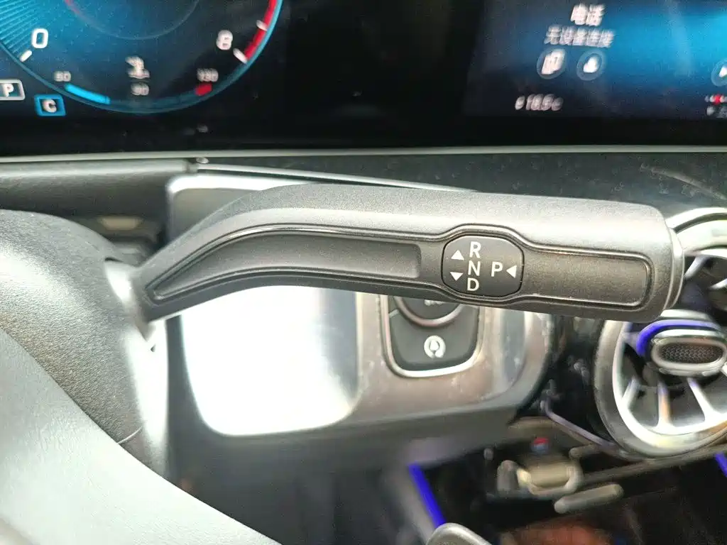 Mercedes-Benz GLB — миниатюра 15