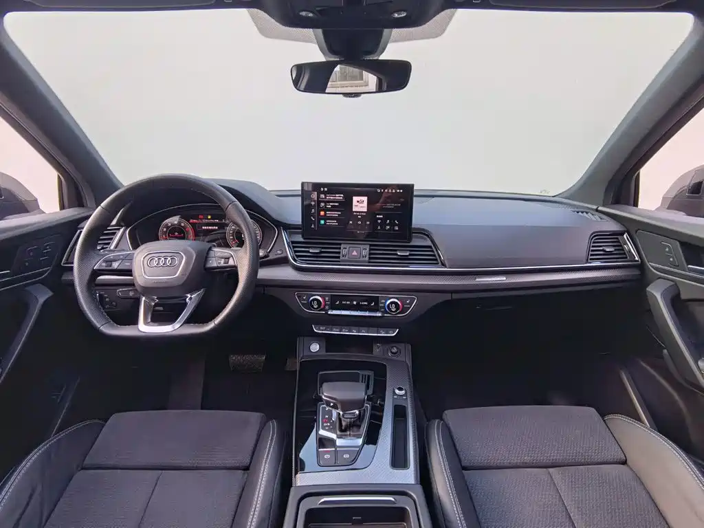 Audi Q5L Sportback — миниатюра 20