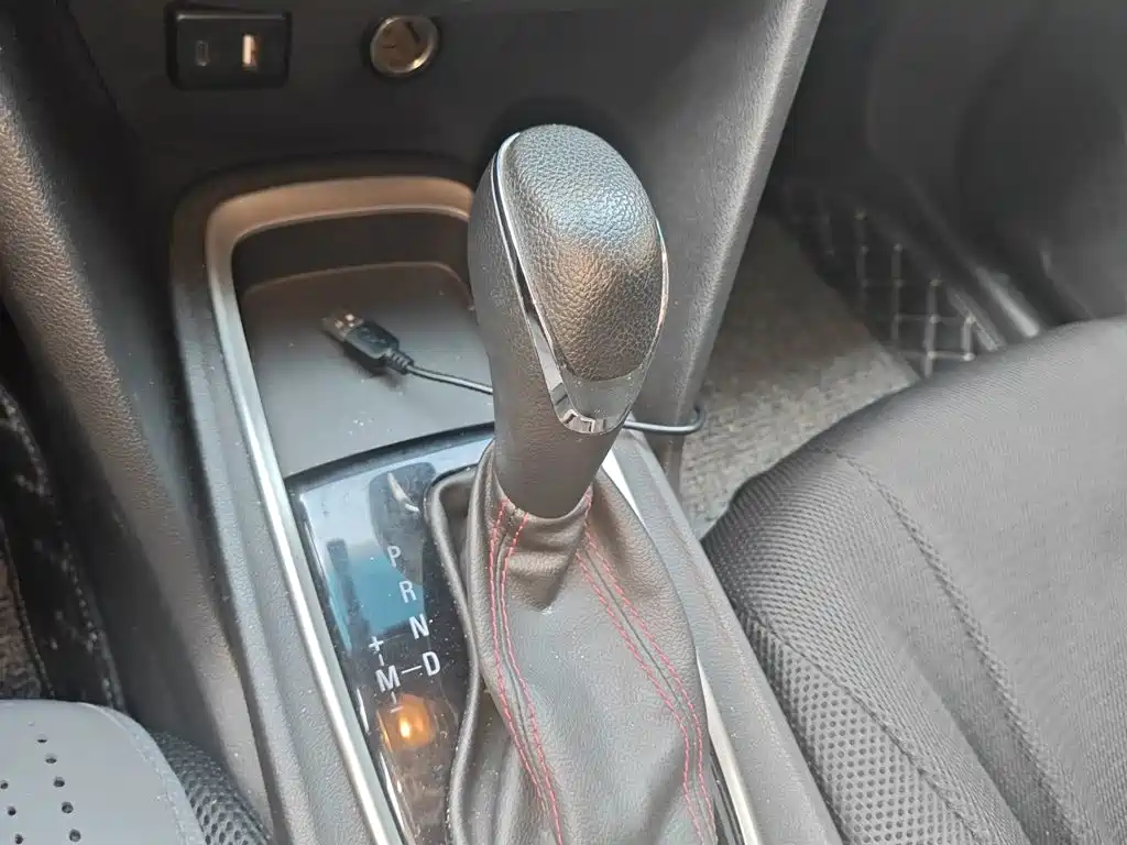 Chevrolet Monza — миниатюра 10