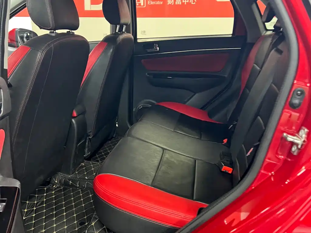BAIC New Energy EX — миниатюра 9