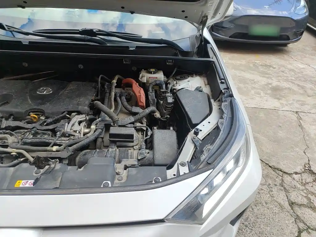 Toyota RAV4 — миниатюра 20