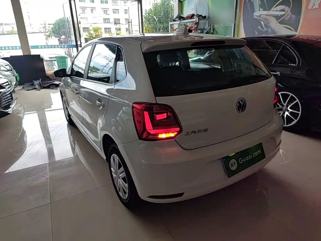 Volkswagen Polo — миниатюра 5