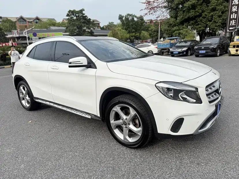 Mercedes-Benz GLA — миниатюра 3