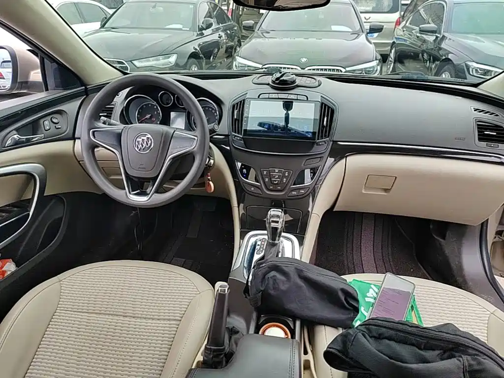Buick Regal — миниатюра 10