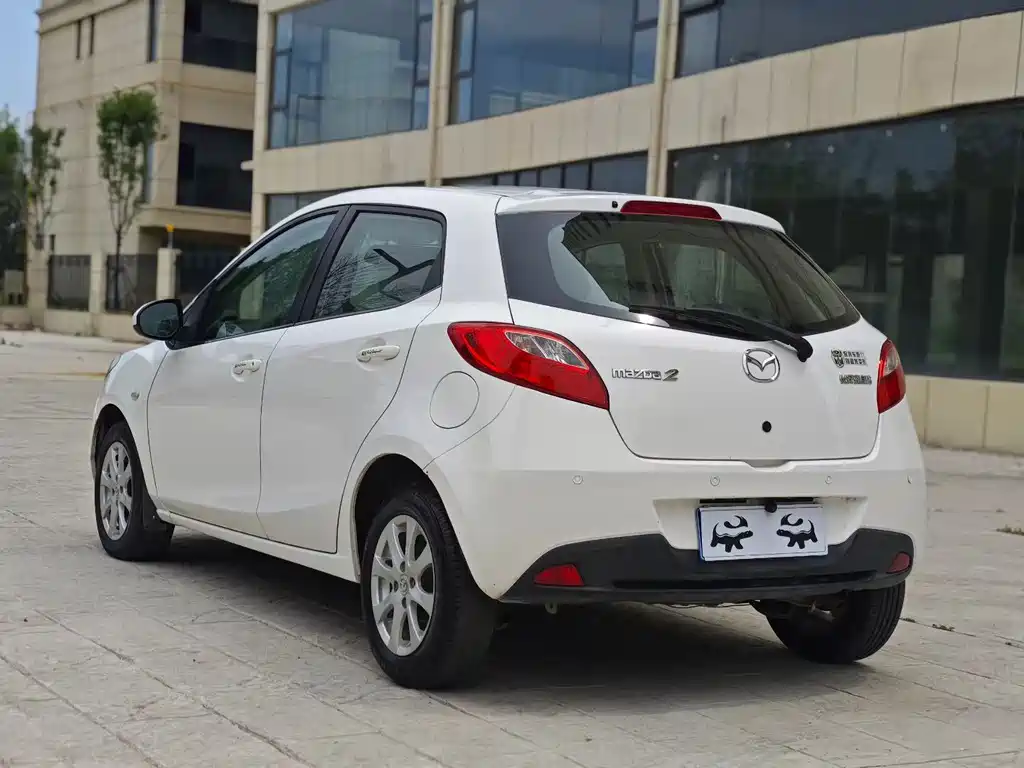 Mazda 2 012 1.3L AT Standard
