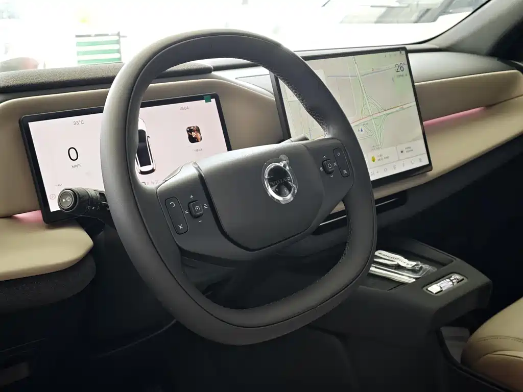 Volvo XC70 PHEV — миниатюра 10