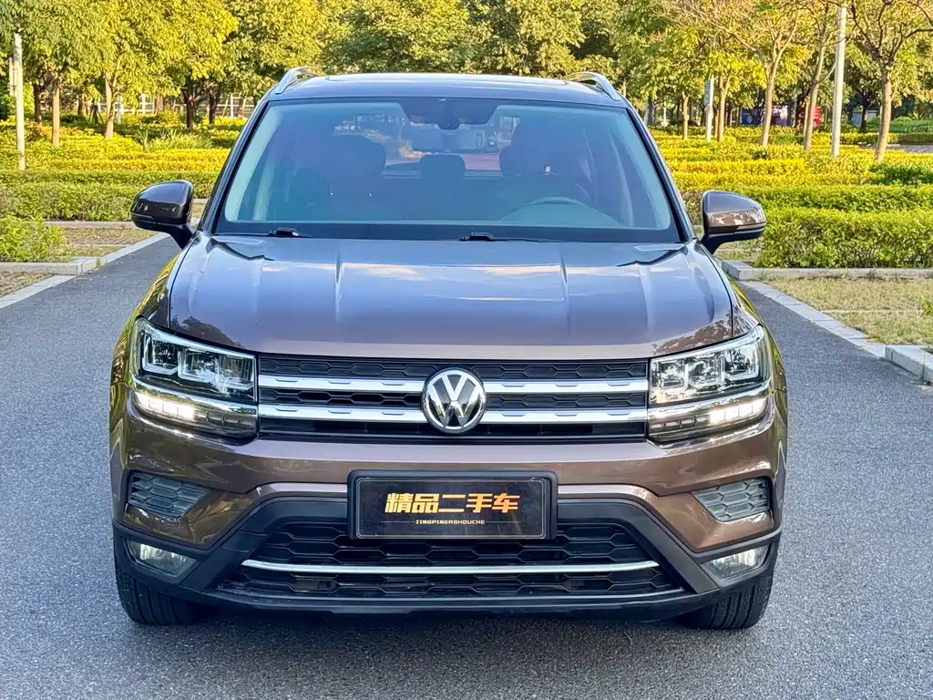 Volkswagen Tharu — миниатюра 2