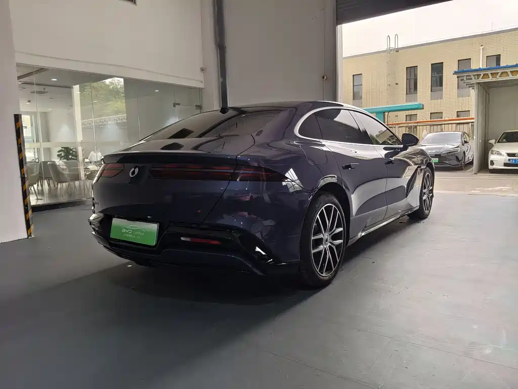 Denza Z9 2024 1100km Max