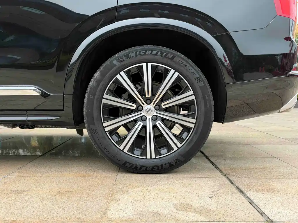 Volvo XC90 — миниатюра 16
