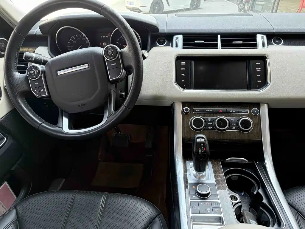 Land Rover Sport — миниатюра 7