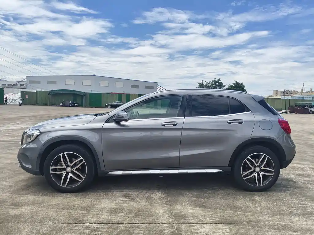 Mercedes-Benz GLA — миниатюра 7