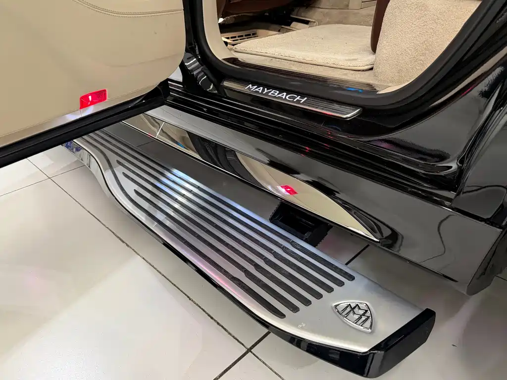 MERCEDES-BENZ MAYBACH GLS