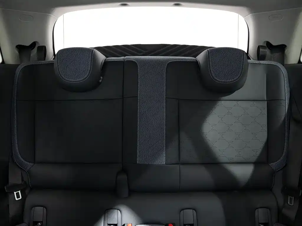 MINI MINI COOPER EV — миниатюра 17