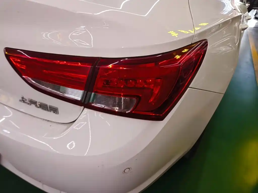 Buick Verano — миниатюра 8