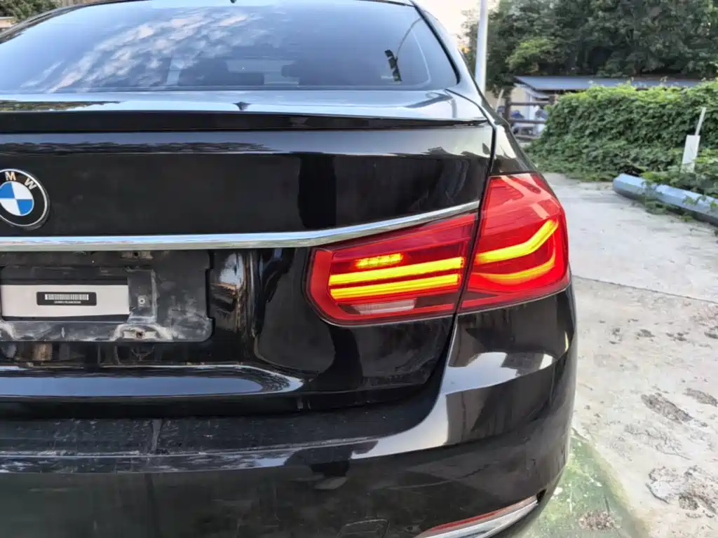 BMW 3 Series — миниатюра 8