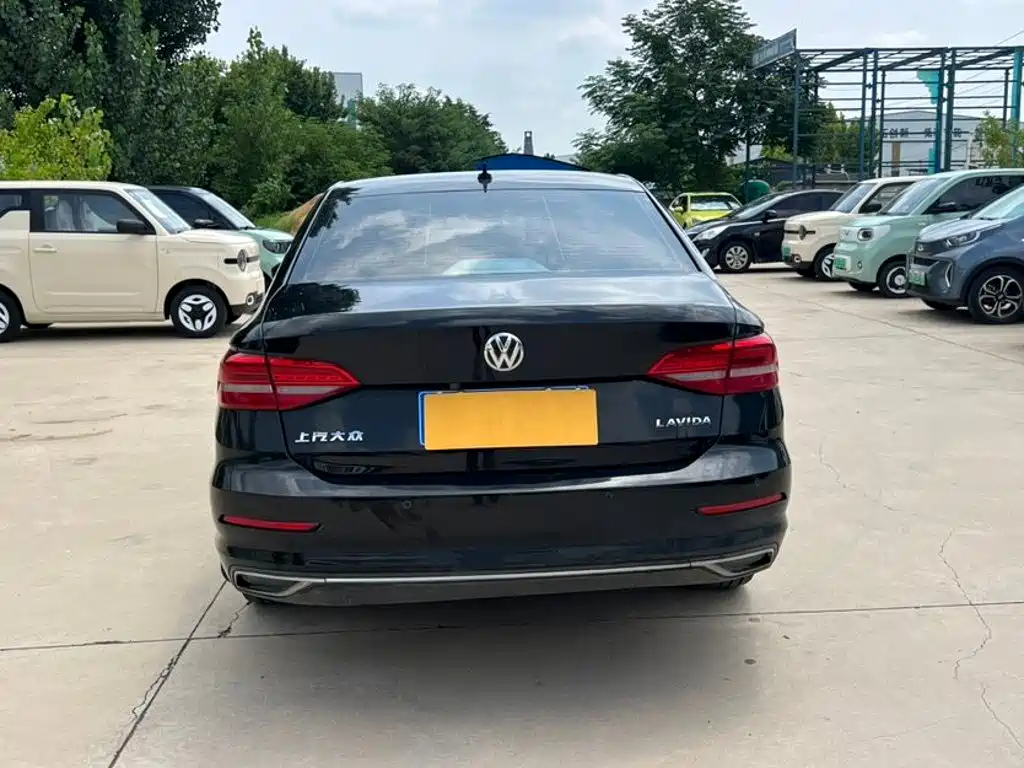 Volkswagen Lavida — миниатюра 9