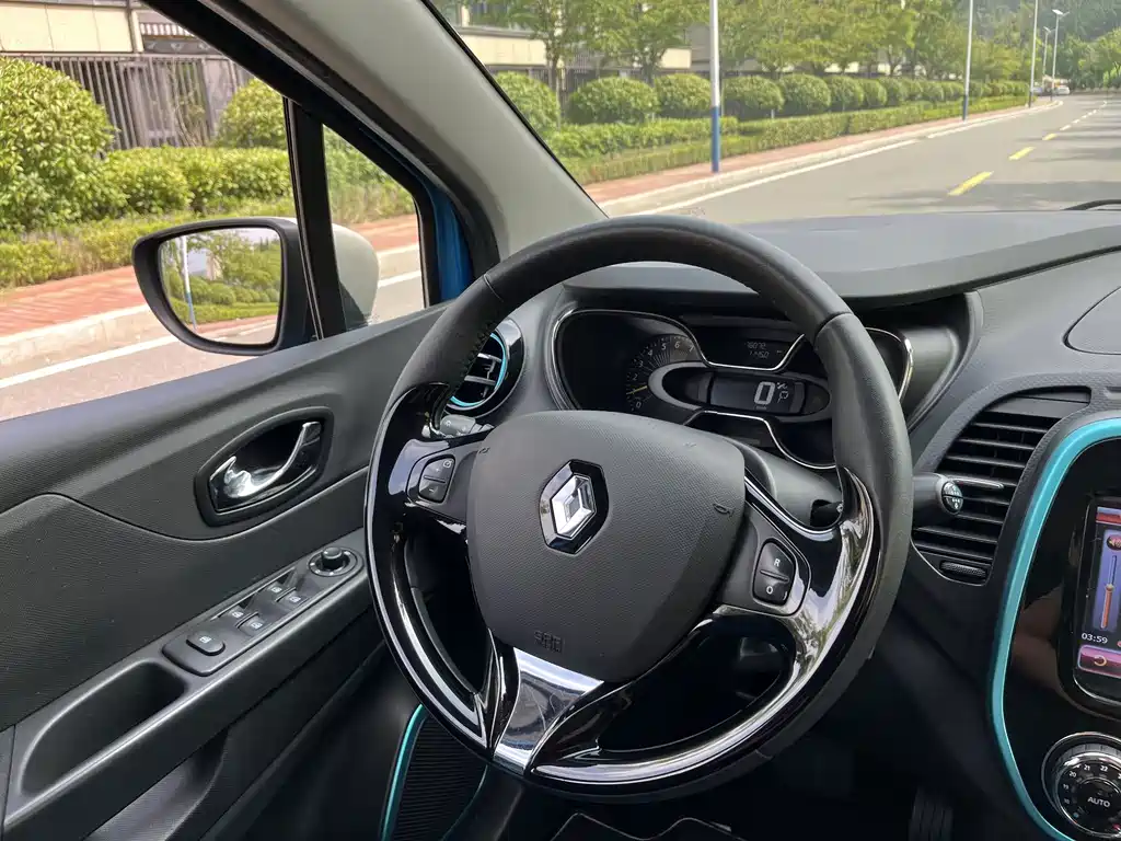 Renault Captur — миниатюра 12