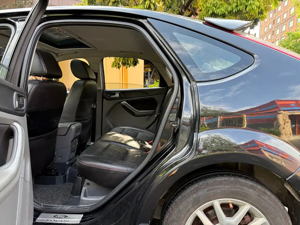 Ford Focus 2009 1.8L MT Comfort