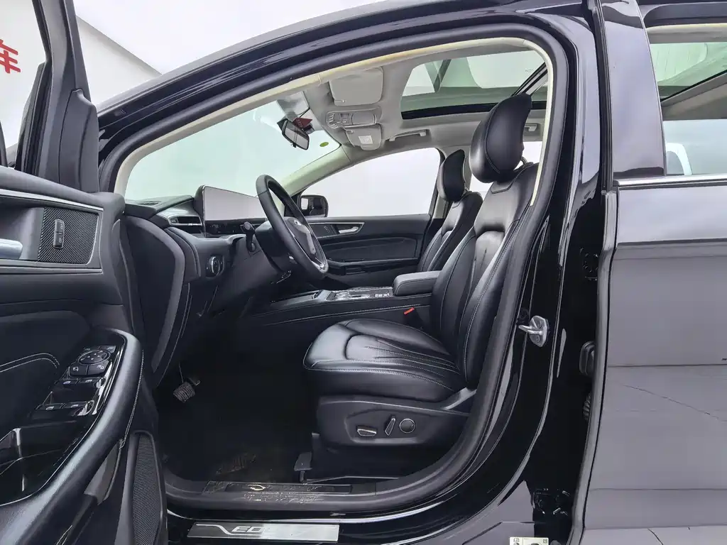 Ford Edge — миниатюра 15