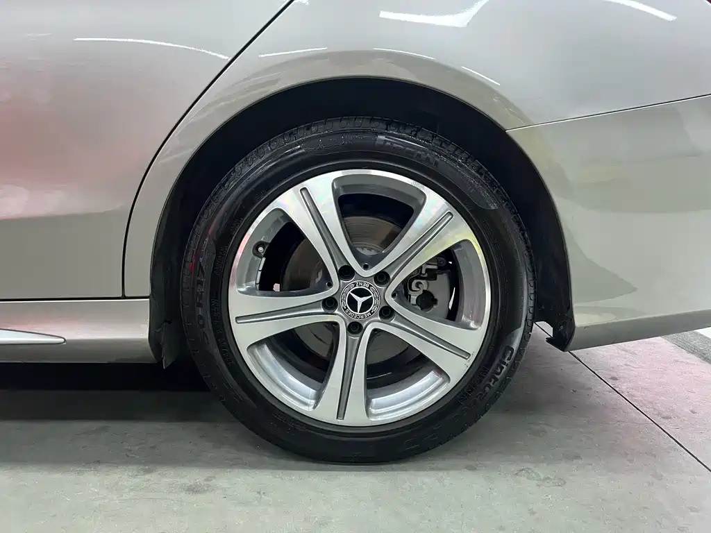 Mercedes-Benz C-Class — миниатюра 17