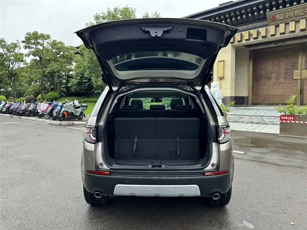 Land Rover Discovery Sport — миниатюра 19
