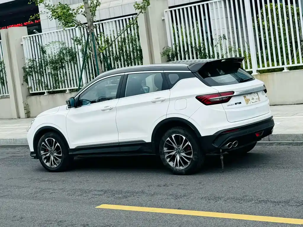 Geely Binyue — миниатюра 3