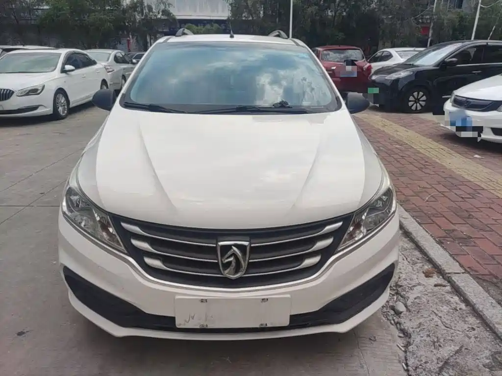 Baojun 310 2016 1.2L MT