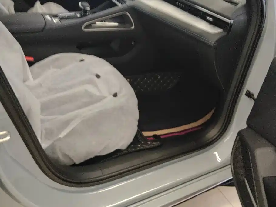 Geely Xingrui — миниатюра 8