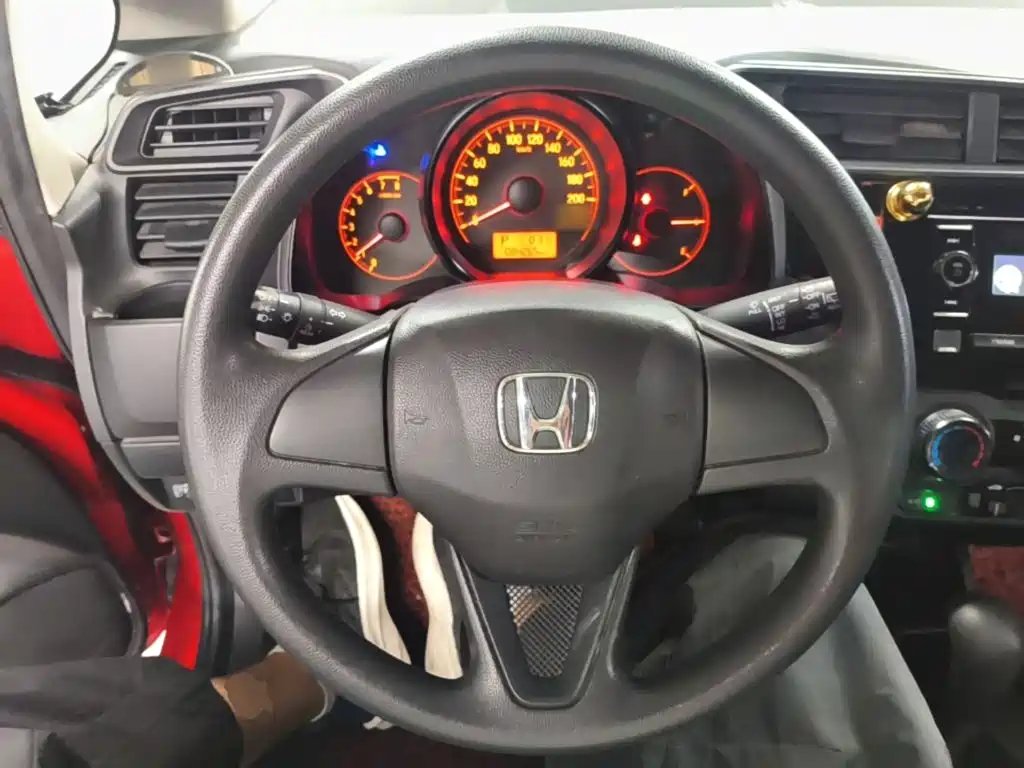 Honda Fit — миниатюра 11