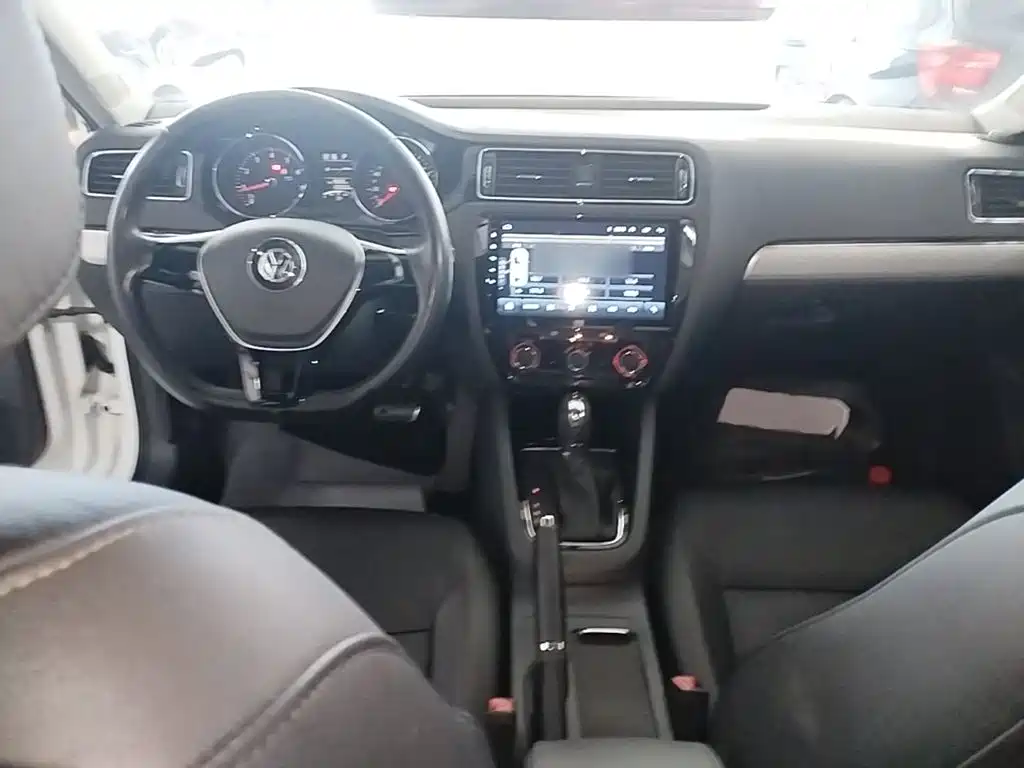 Volkswagen Sagitar — миниатюра 10