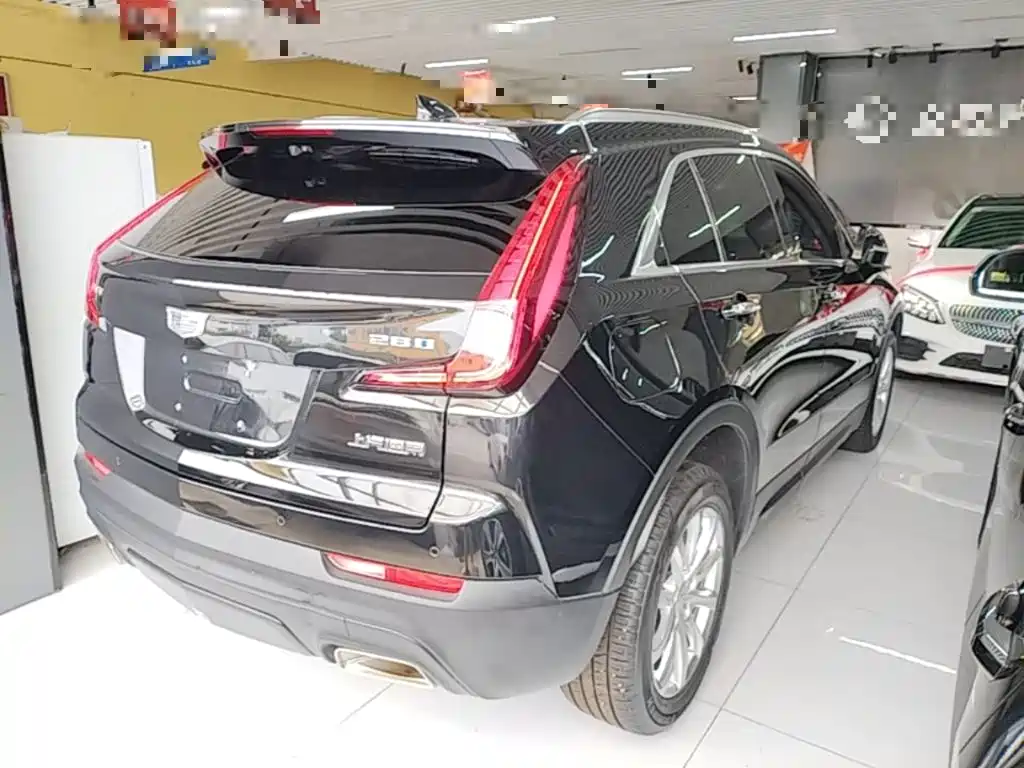 Cadillac XT4 2022 28T