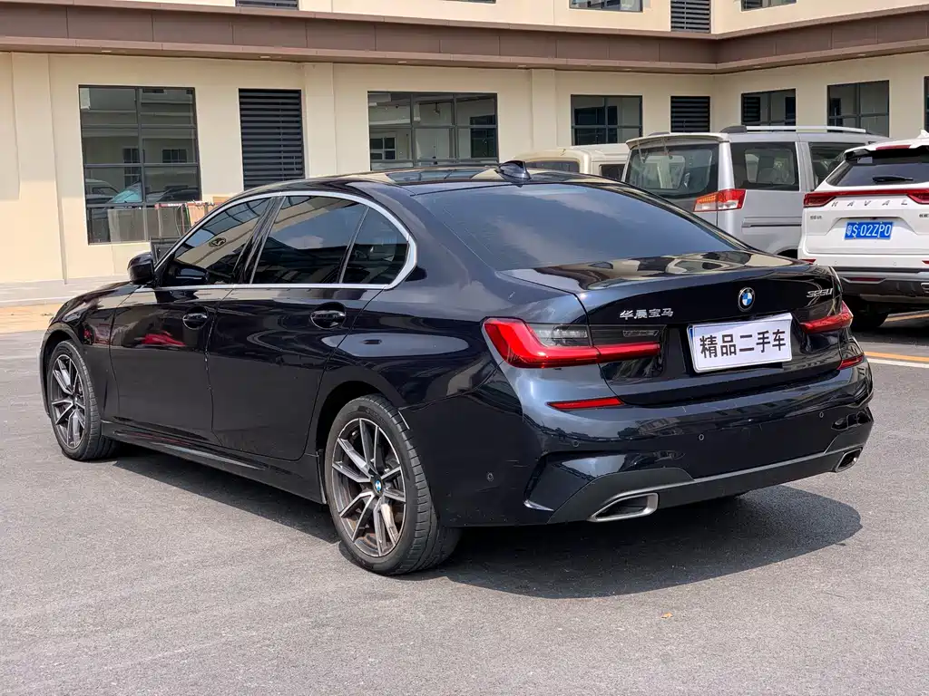 BMW 3 Series — миниатюра 4