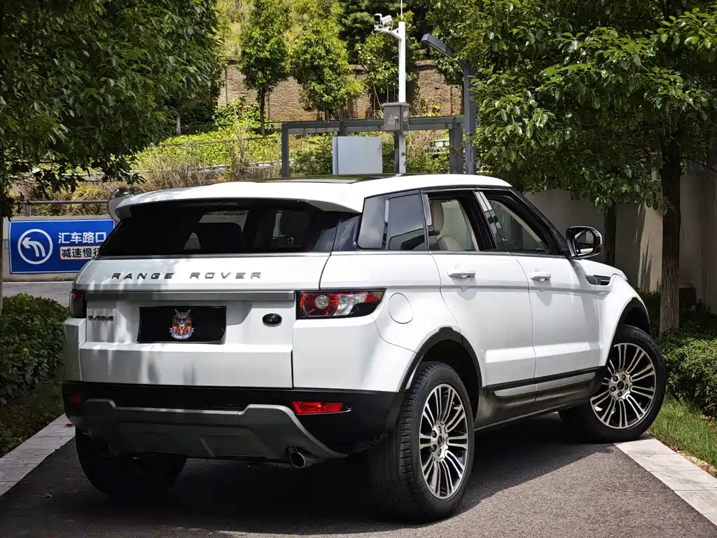Land Rover Evoque (Import) — миниатюра 6