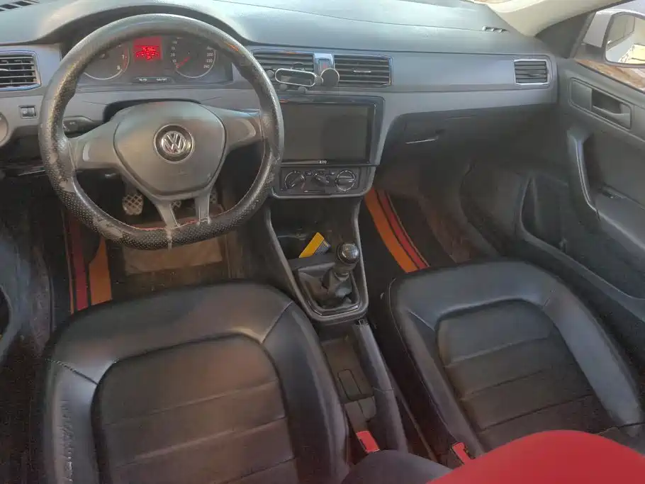 Volkswagen Santana — миниатюра 13