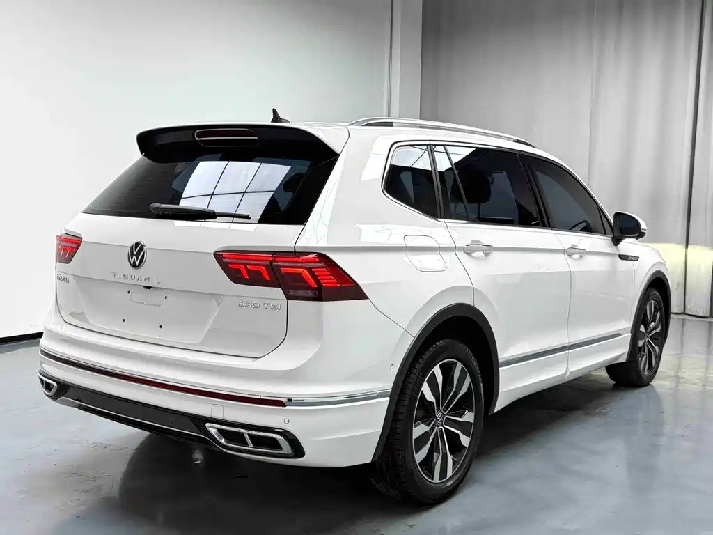 Volkswagen Tiguan L — миниатюра 9
