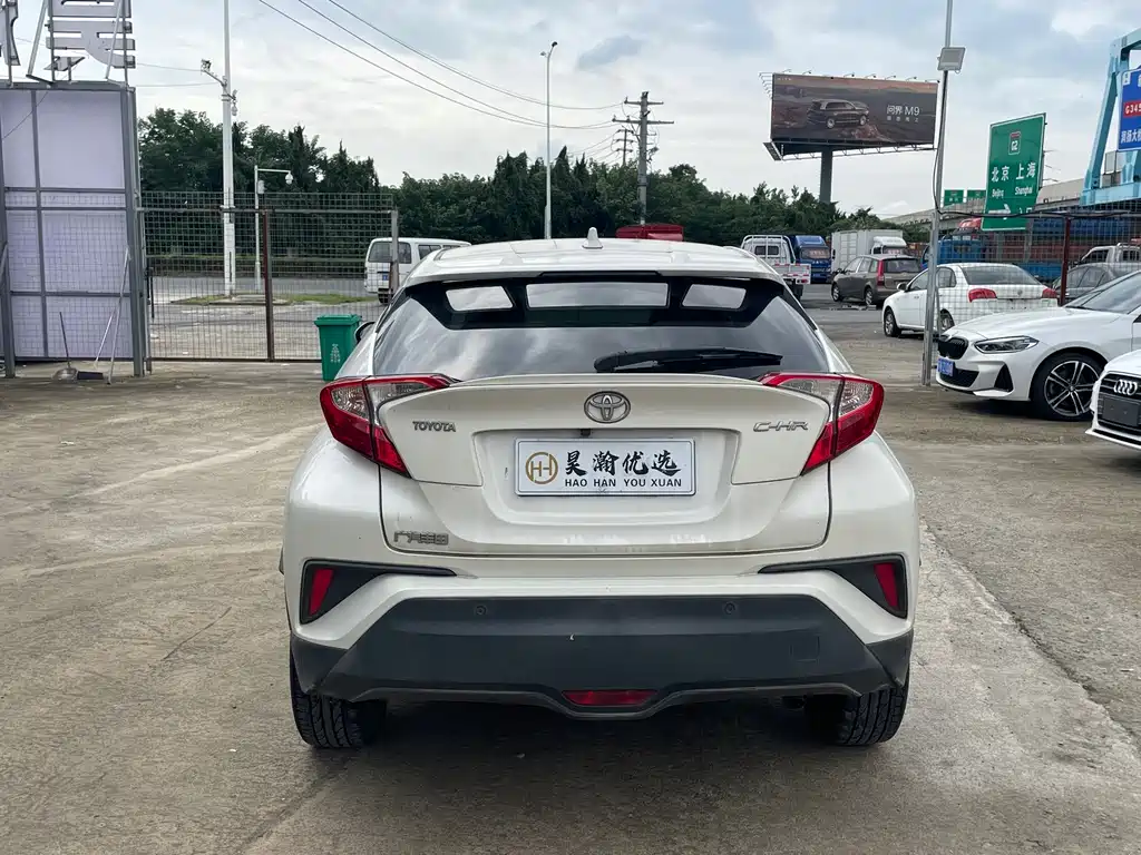 Toyota C-HR — миниатюра 9