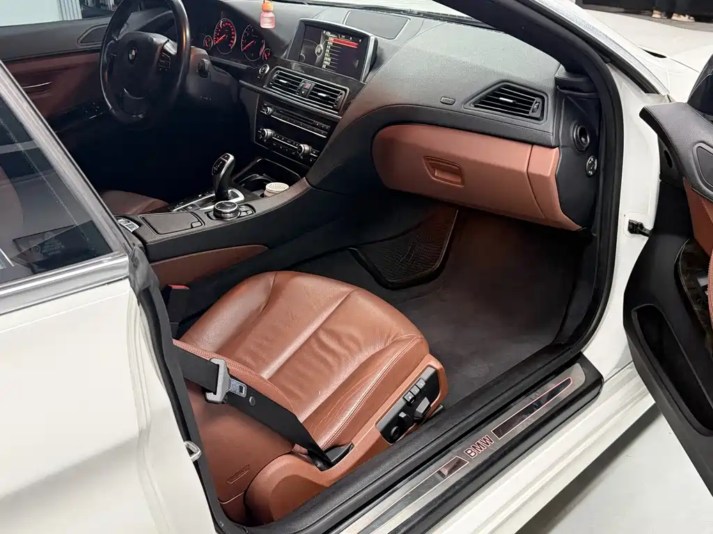 BMW 6 Series — миниатюра 11