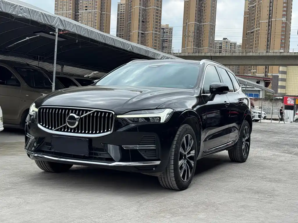 Volvo XC60 2022