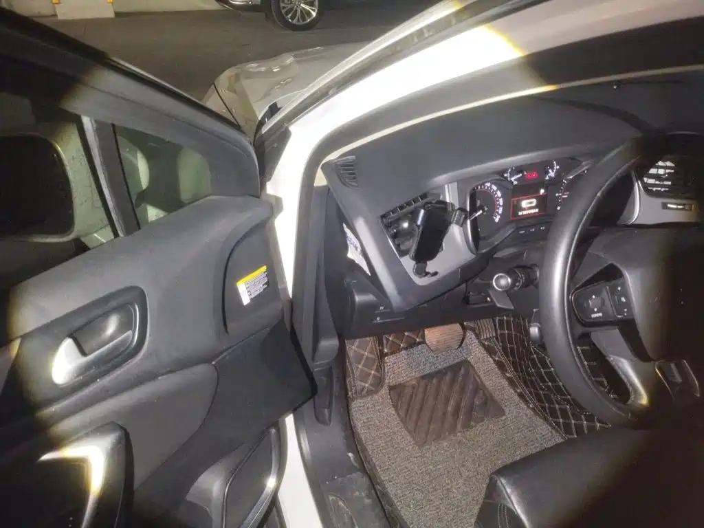 Citroen C5 — миниатюра 17