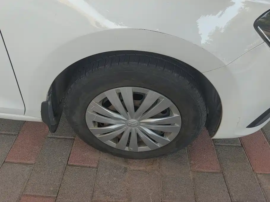 Volkswagen Santana — миниатюра 6