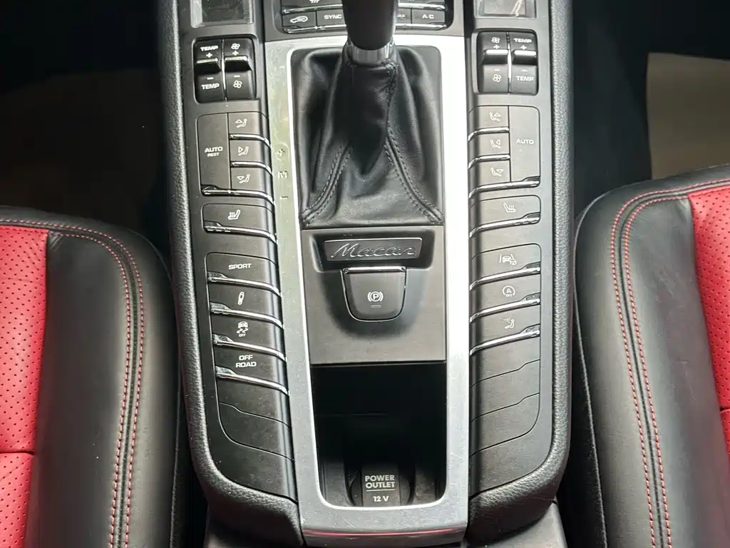 Porsche Macan — миниатюра 20