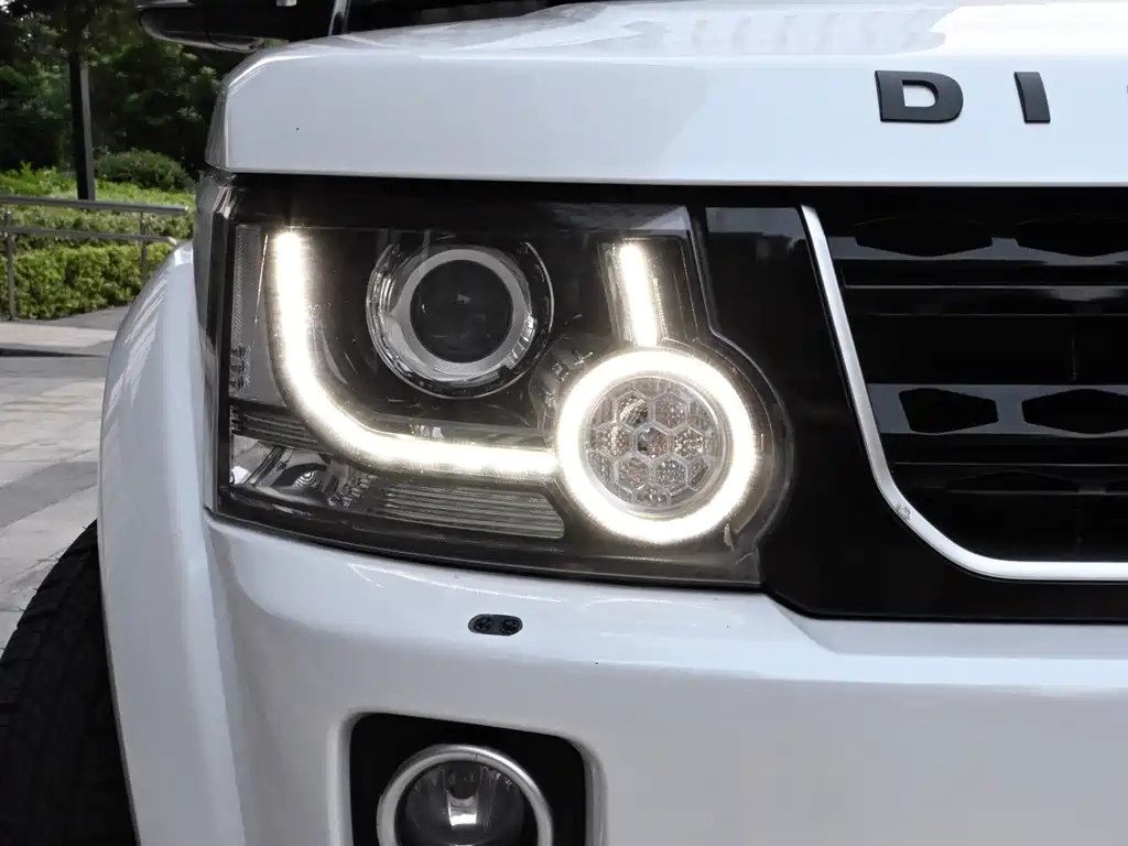 Land Rover Discovery — миниатюра 14