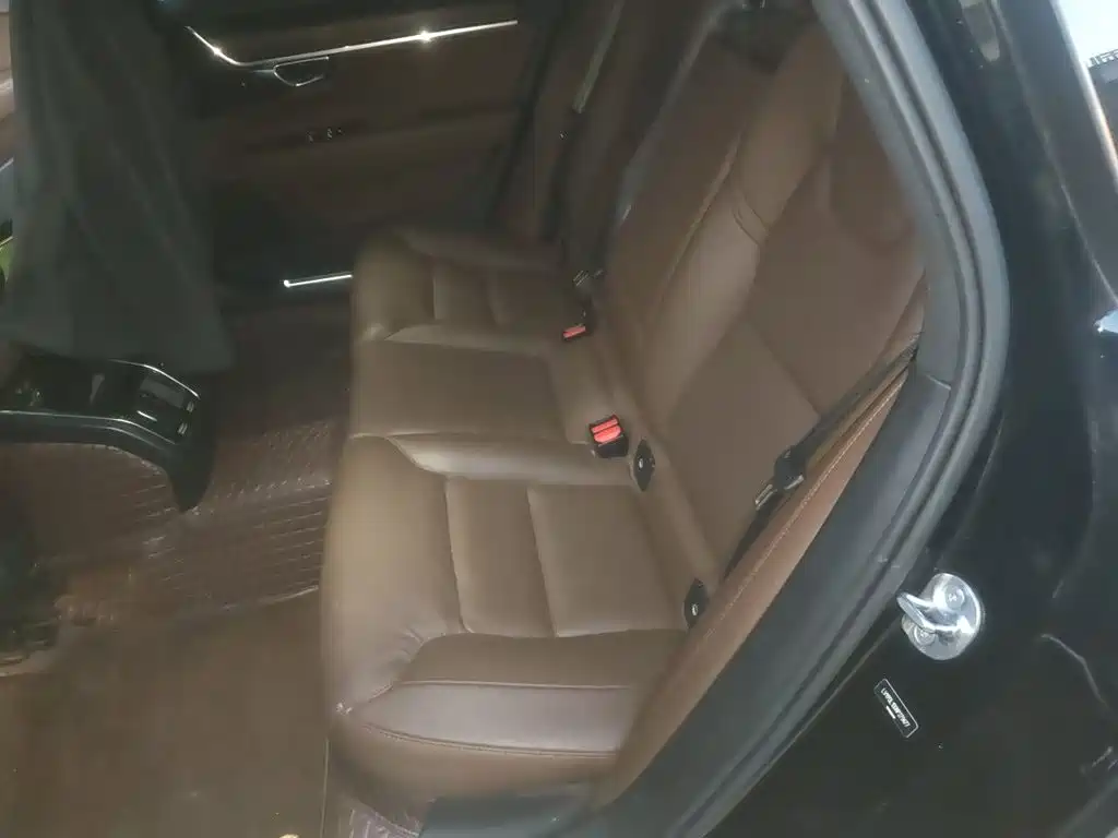 Volvo S90 — миниатюра 13