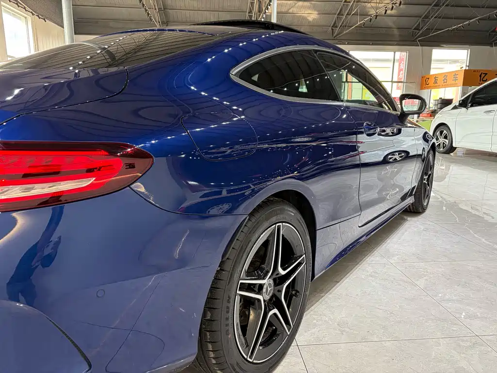 MERCEDES-BENZ C CLASS